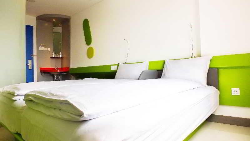 Pop! Hotel Malioboro - יוגיאקרטה מראה חיצוני תמונה