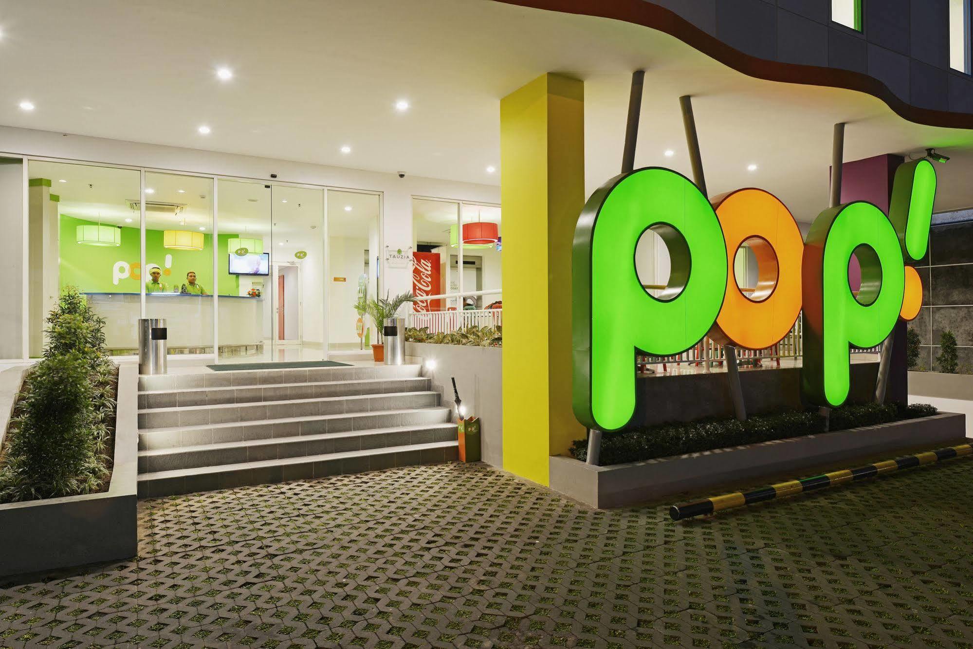 Pop! Hotel Malioboro - יוגיאקרטה מראה חיצוני תמונה