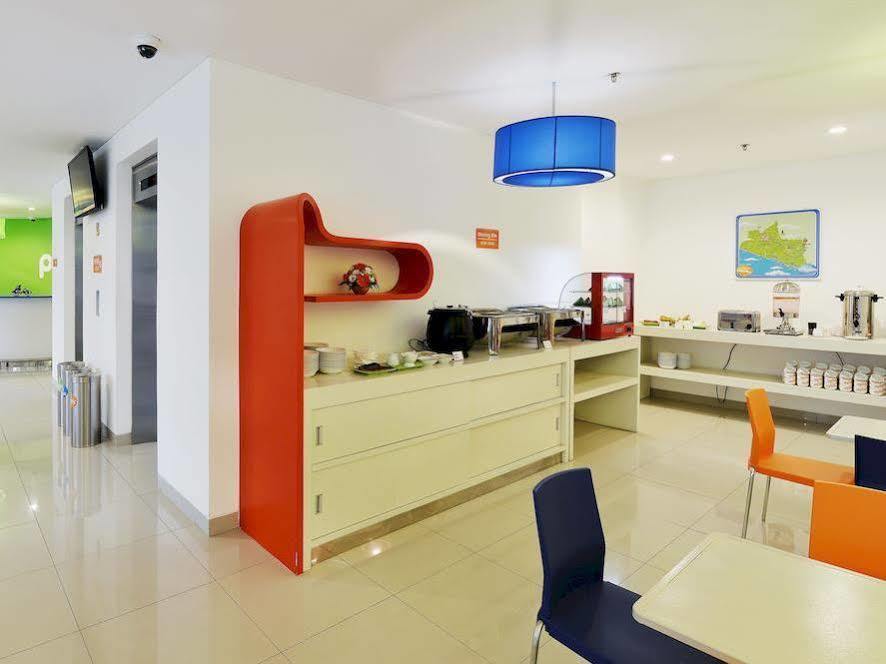 Pop! Hotel Malioboro - יוגיאקרטה מראה חיצוני תמונה
